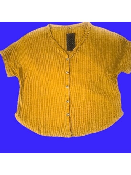 Basic Faith Tops - NWT button down waffle knit V-neck top!